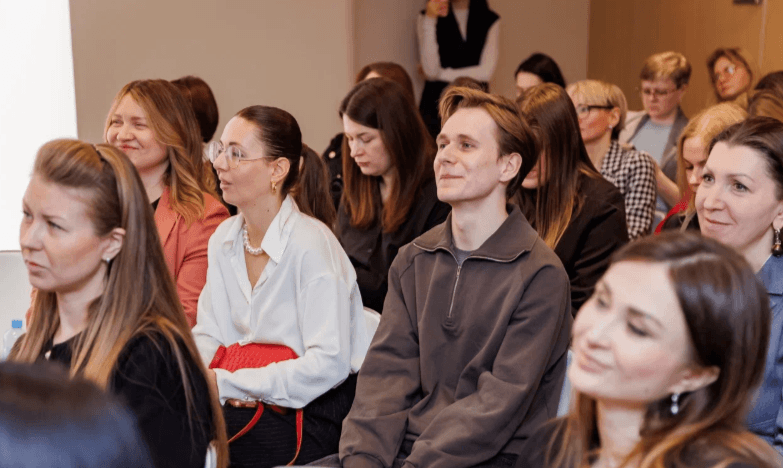 _Tet_photo_audience_3.png