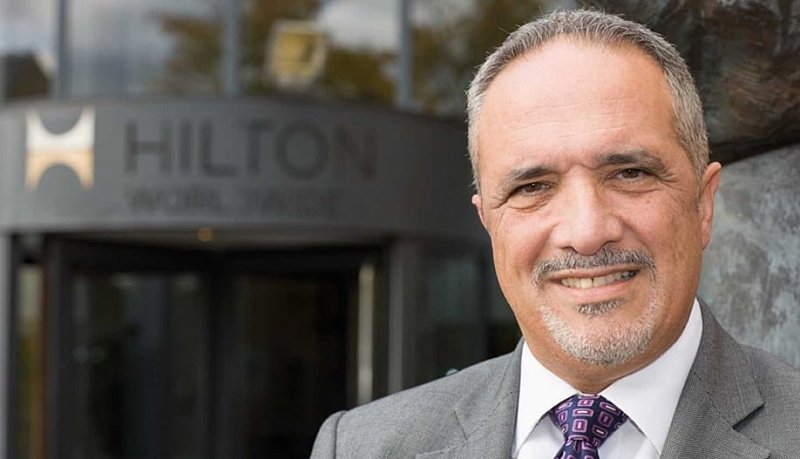 Бен Бенгугэм / Hilton Worldwide: Ставка на российских топов. Как подобрать 3 тыс. сотрудников в десятки отелей. Низкая текучка и работа с молодежью.